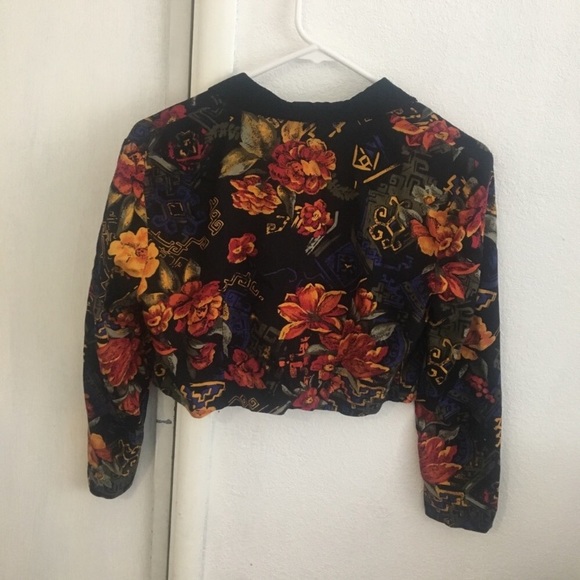 5 for $25! Vintage 80s cropped blazer - Picture 2 of 5